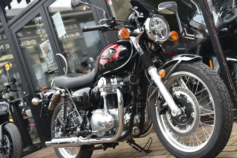 Kawasaki W 800 - foto 5
