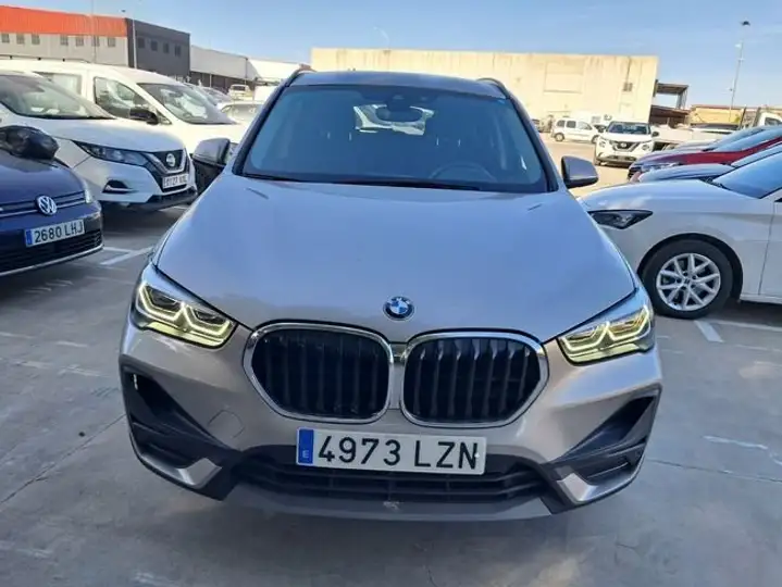 BMW X1 sDrive18dA Corporate 2022, foto 2