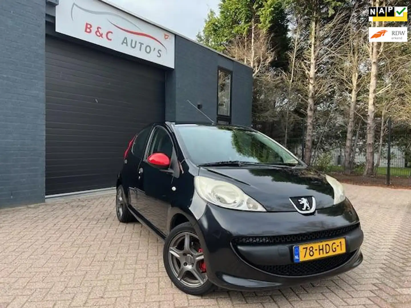 Peugeot 107 1.0-12V XR 5-deurs / APK 26-11-2026 Nero - 1