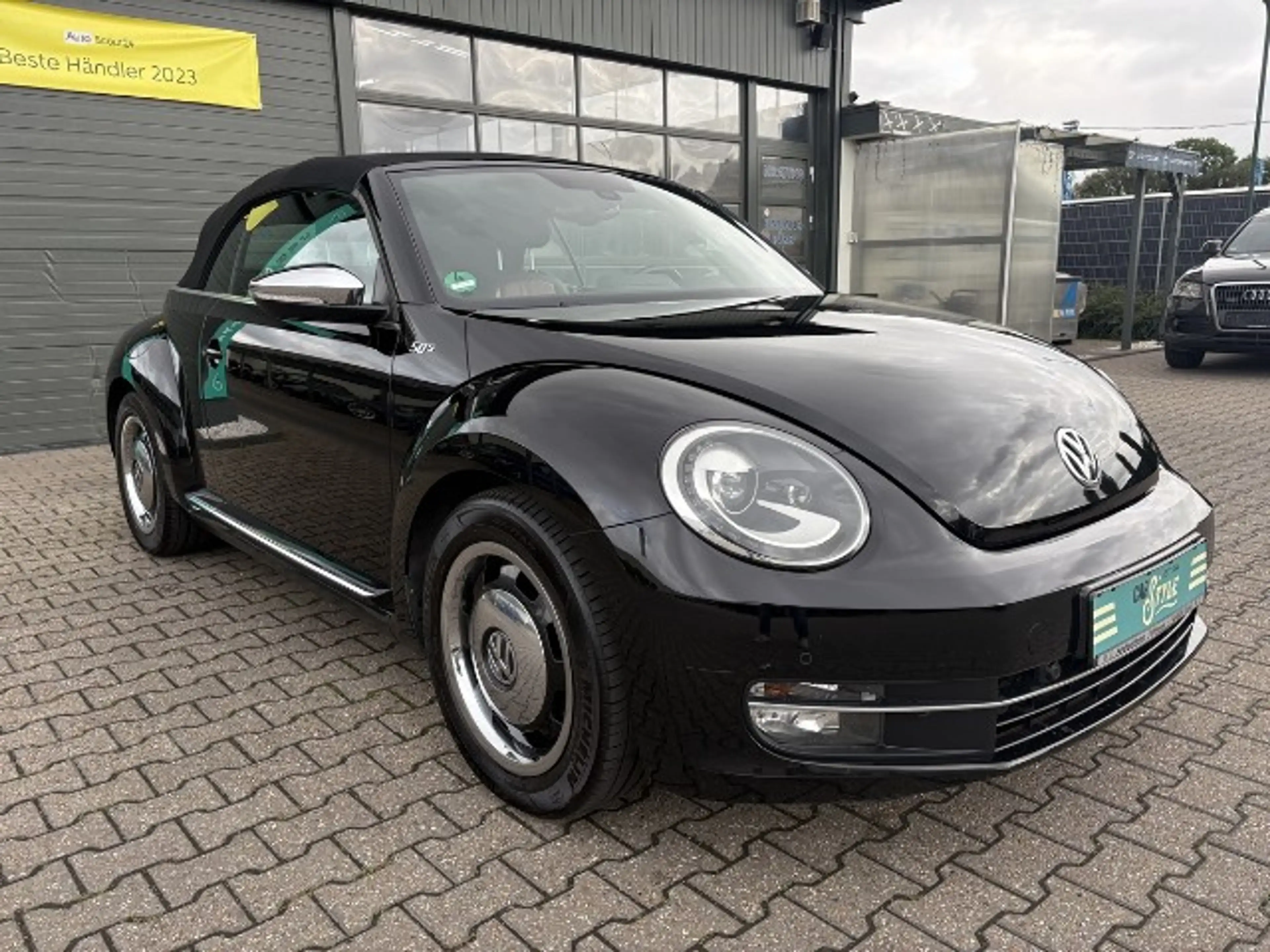 Volkswagen Beetle Cabriolet 1.4 TSI "50´s" Fender Navi SHZ Sport — photo 3