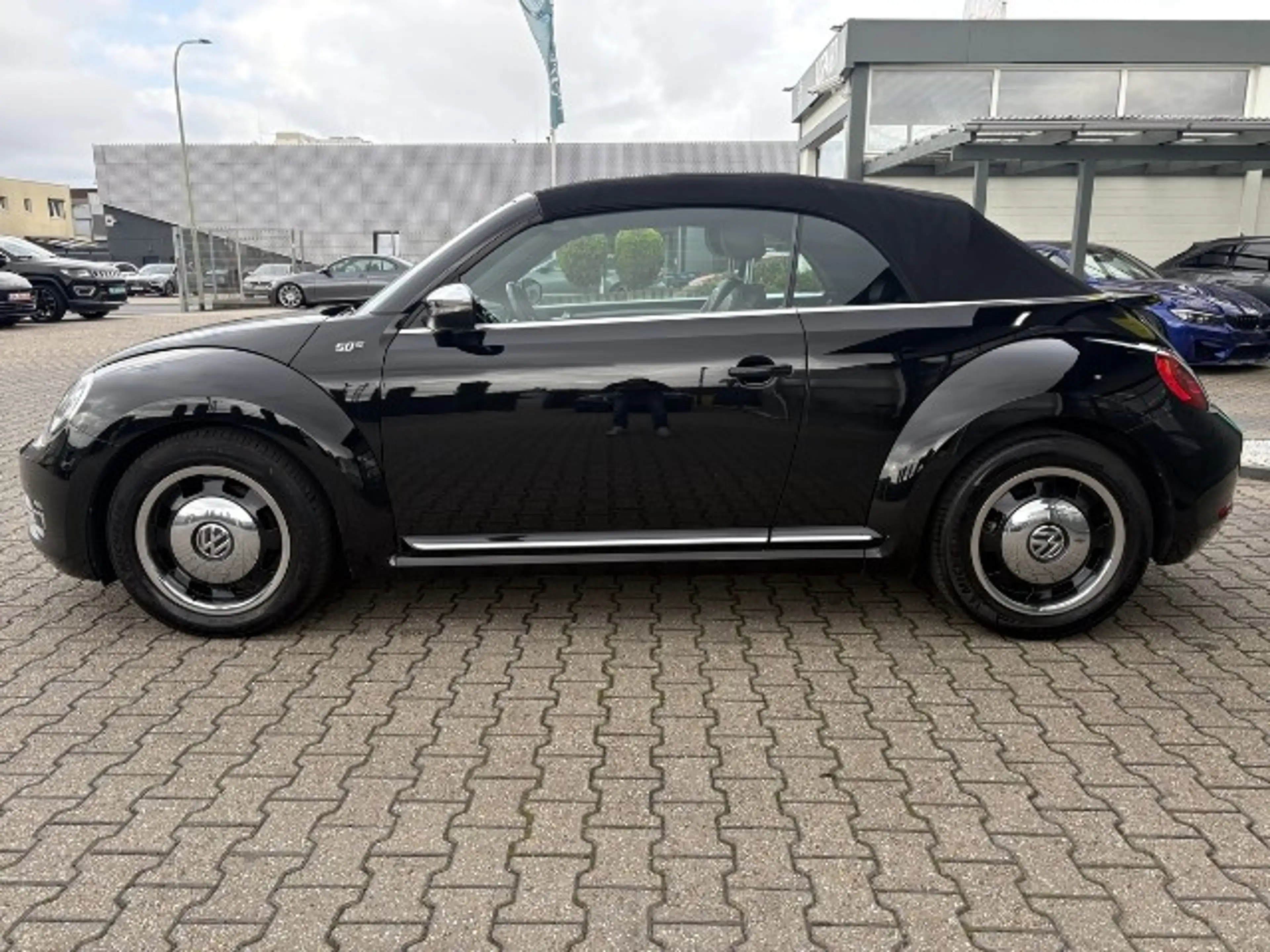 Volkswagen Beetle Cabriolet 1.4 TSI "50´s" Fender Navi SHZ Sport — photo 8