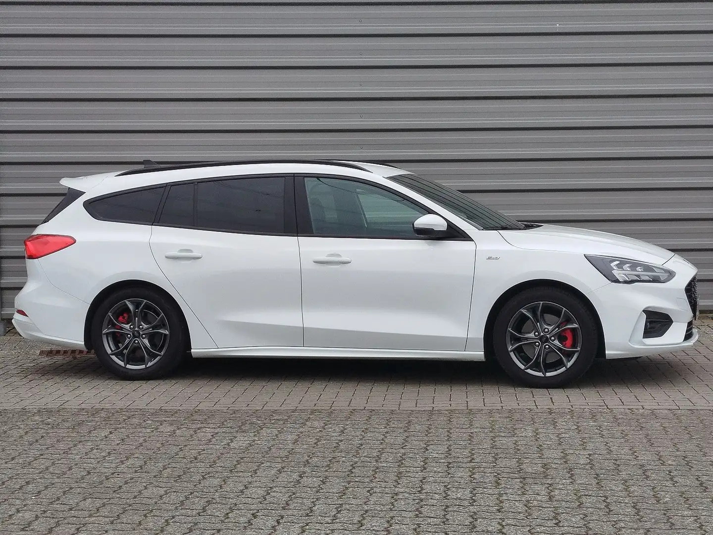 Ford Focus Tur1,5 EB ST-Line Navi el.Heckk PDC AHK Weiß - 2