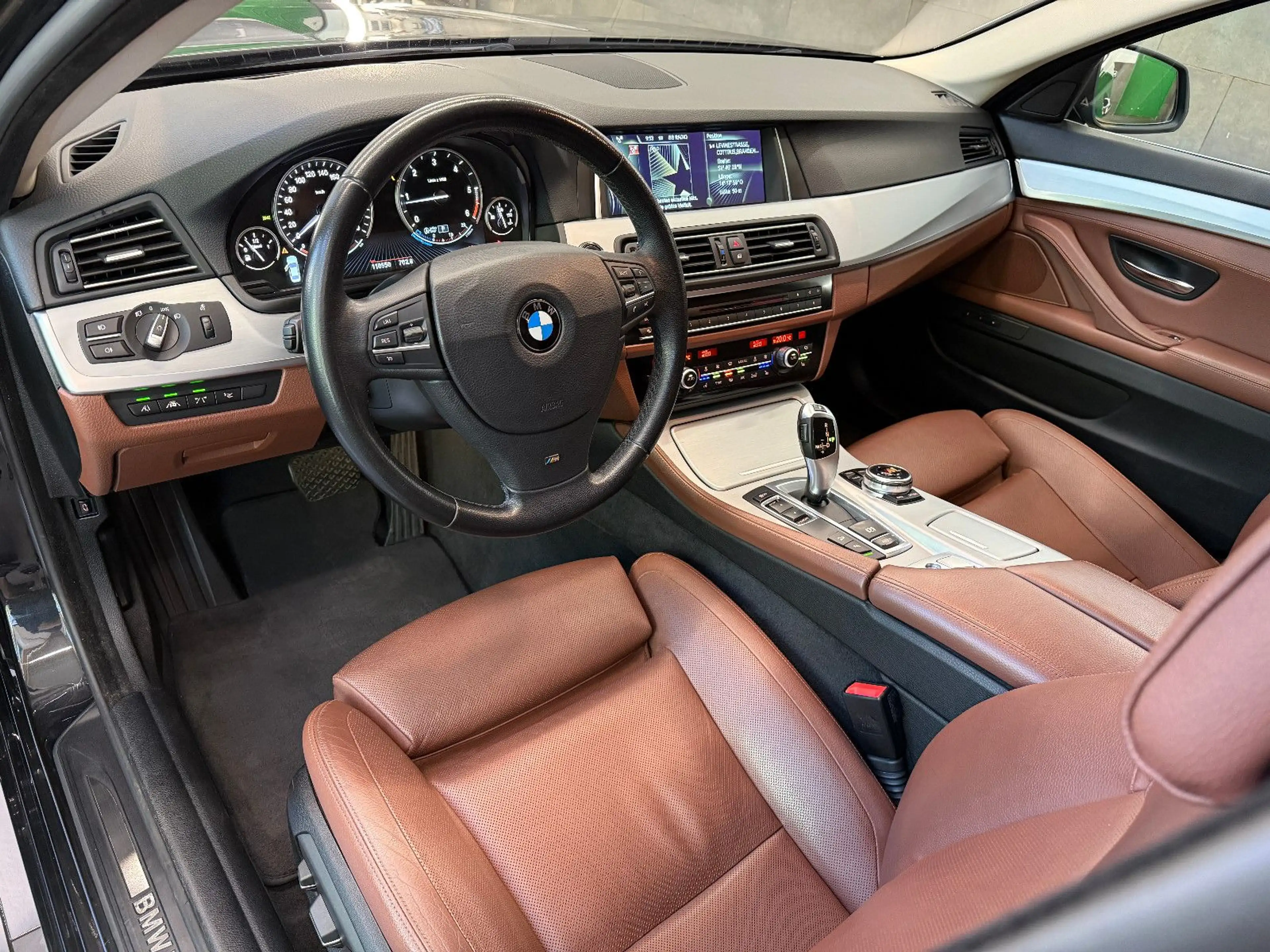 BMW 525 d xDrive Luxury Line HUD Softclose Sitzbelüft — photo 4