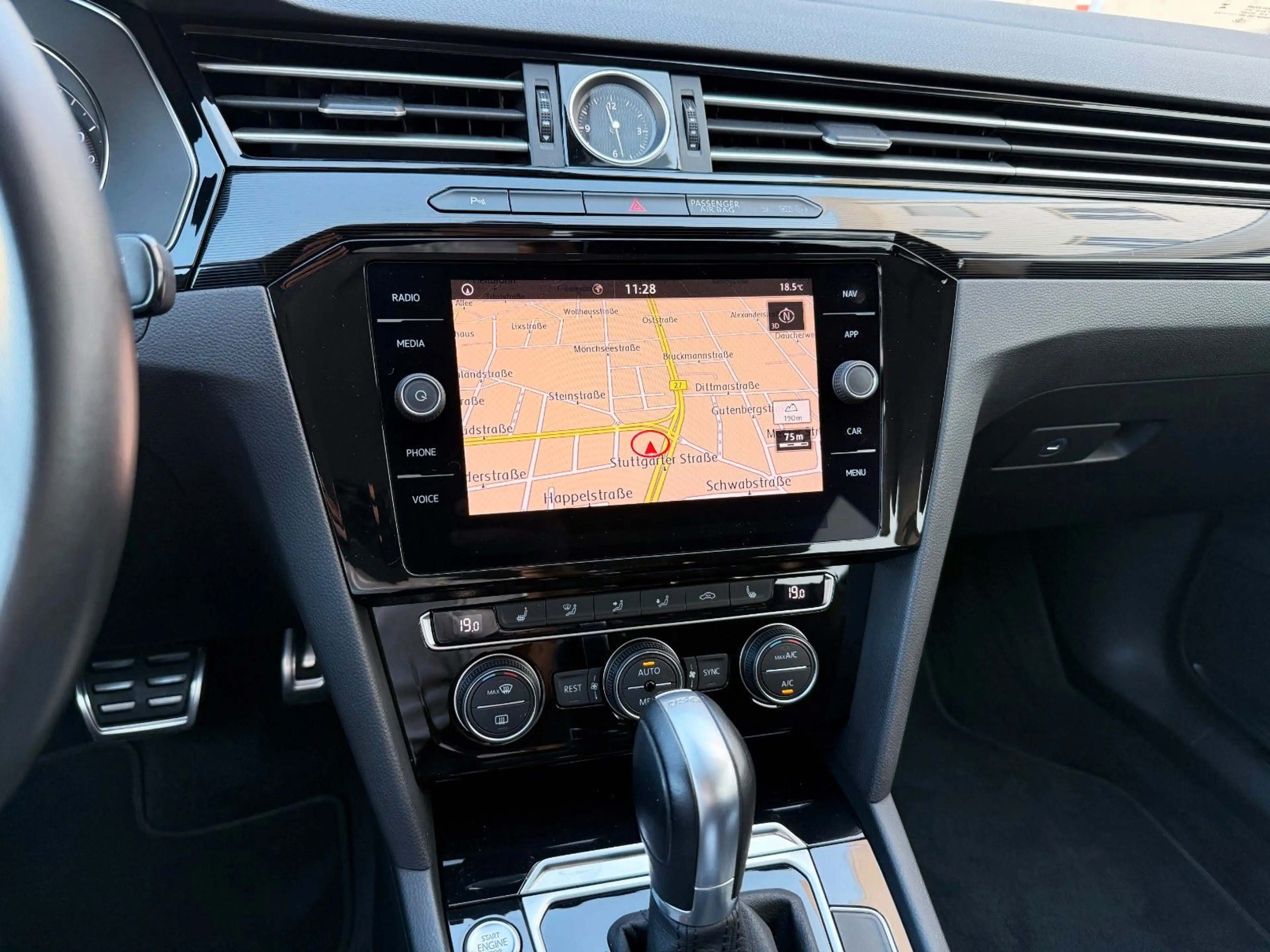 Volkswagen Arteon Elegance DSG NAVI/SHZ/R-KAM/ALCANTARA — photo 14
