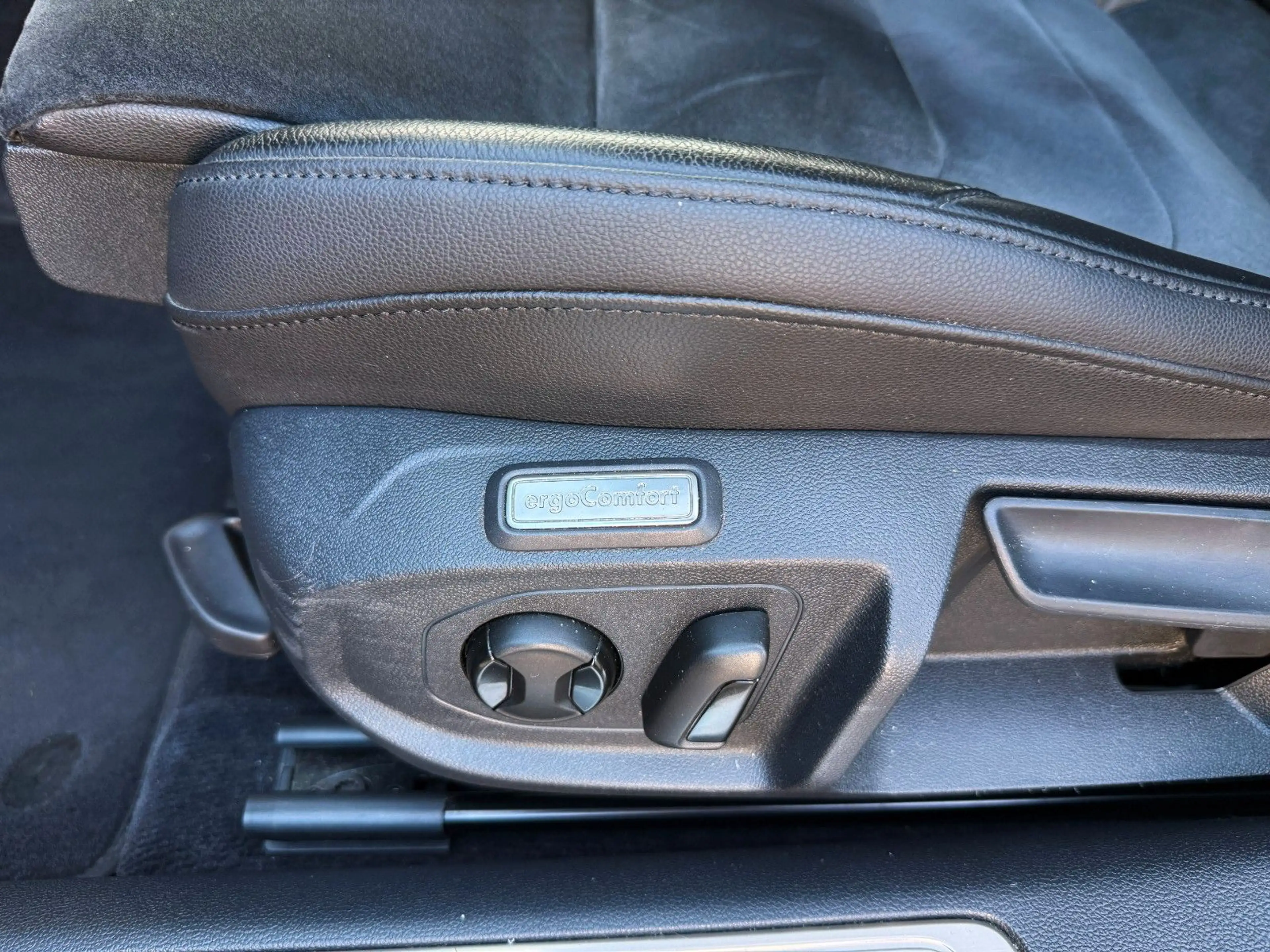 Volkswagen Arteon Elegance DSG NAVI/SHZ/R-KAM/ALCANTARA — photo 13