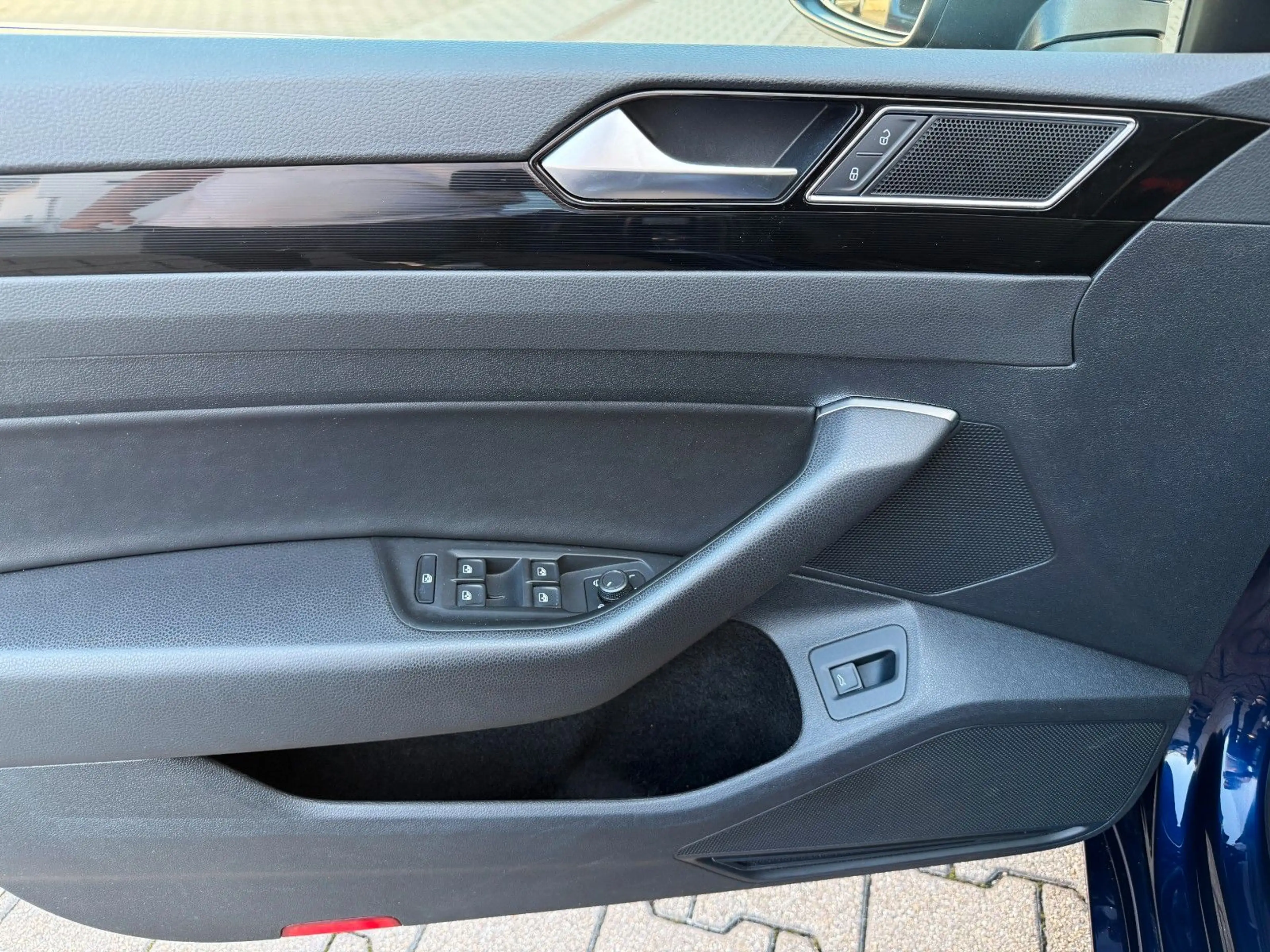 Volkswagen Arteon Elegance DSG NAVI/SHZ/R-KAM/ALCANTARA — photo 12