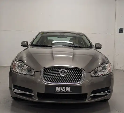 Jaguar XF 4.2 V8 Premium Luxury Aut.