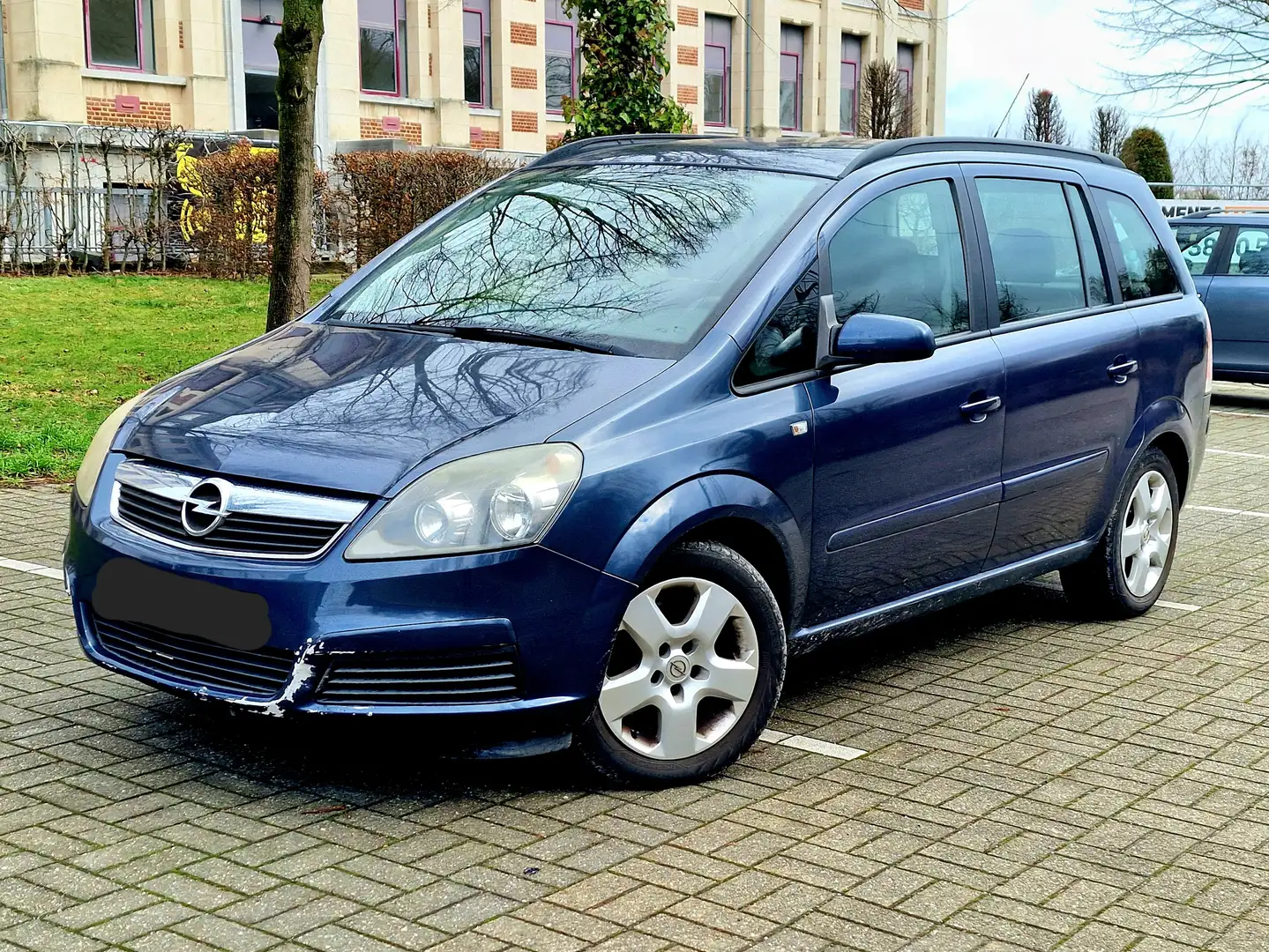 Opel Zafira 1.9 DTL CDTi Cosmo FAP Bleu - 1