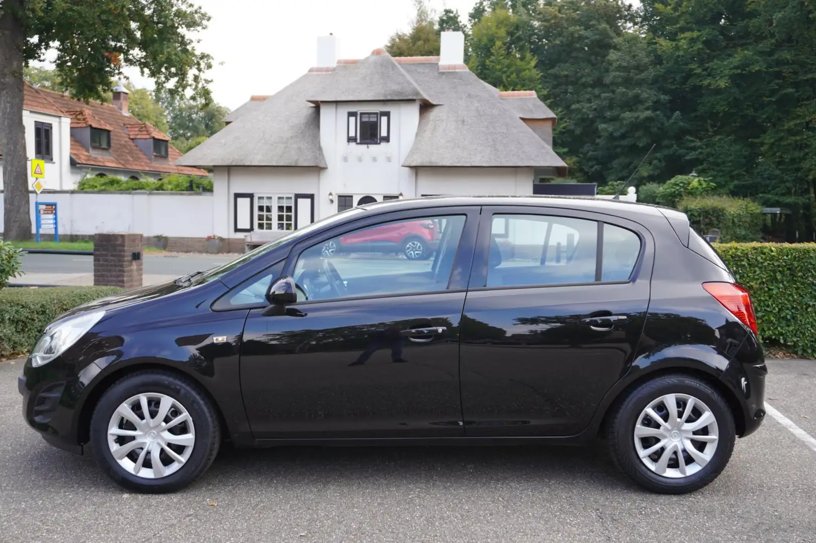 Opel Corsa 1.2-16V Edition 5 Drs Airco Nero - 2