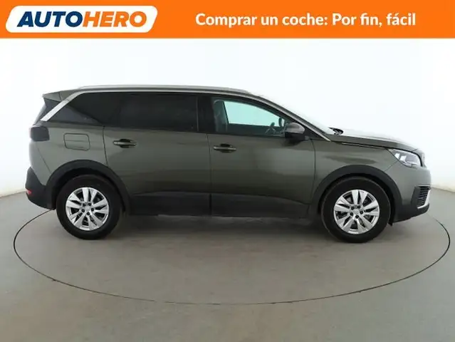 Peugeot 5008 view 7