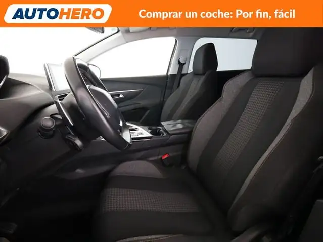Peugeot 5008 view 11