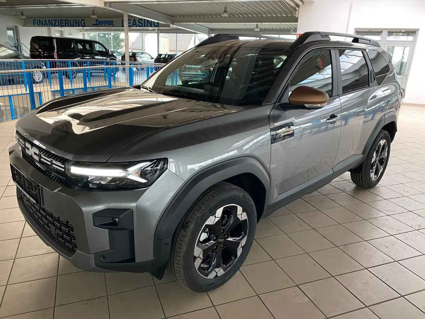 Dacia Bigster HYBRID 155 Expression/NAVI/SZHZH/KAMERA Grau - 2