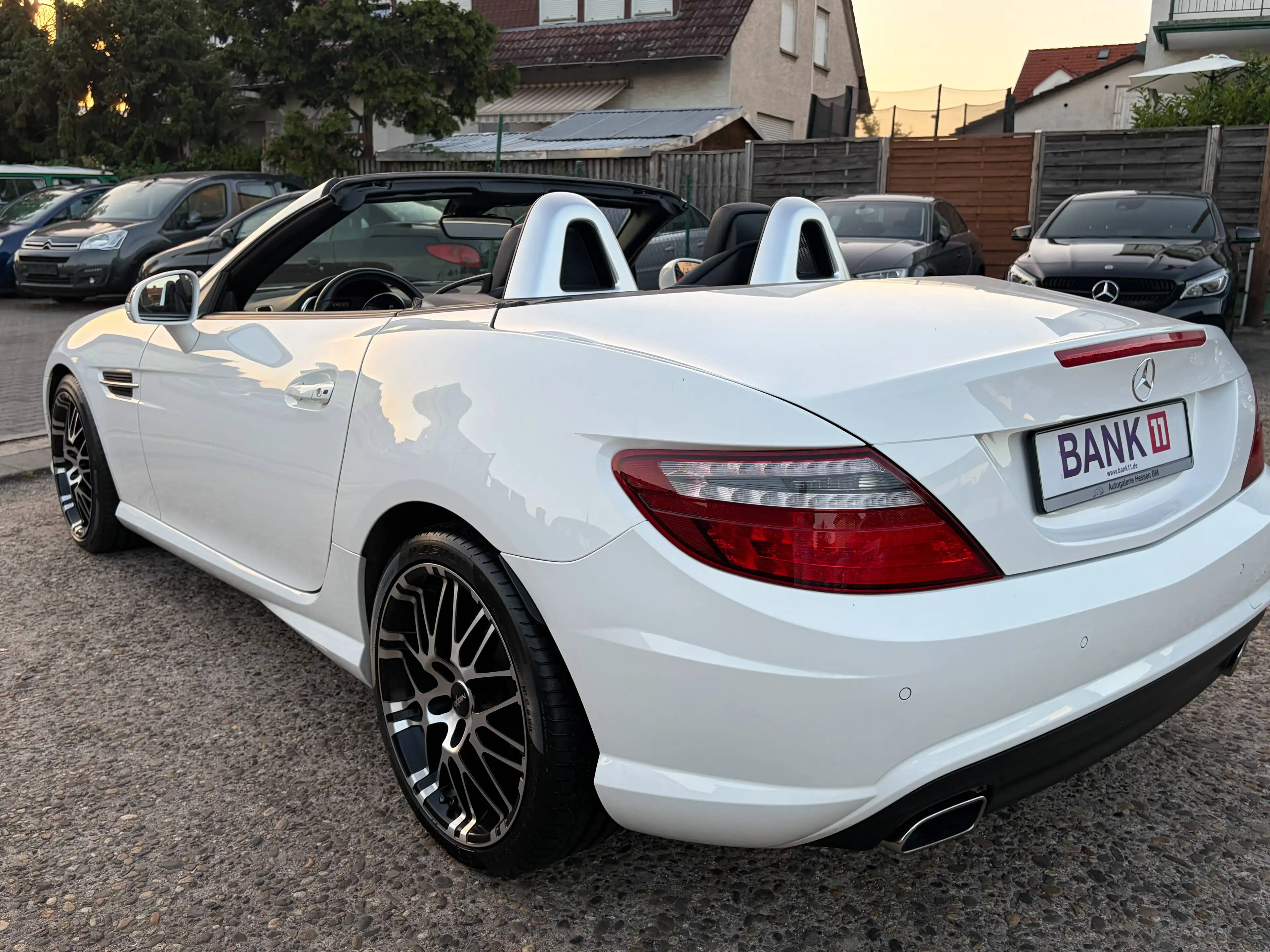 Mercedes-Benz SLK 200 SLK 200 BlueEfficiency*Automatik*SHZ*Temp.*Leder*HU/AU Neu*BT*PDC*AMG_Look — photo 9