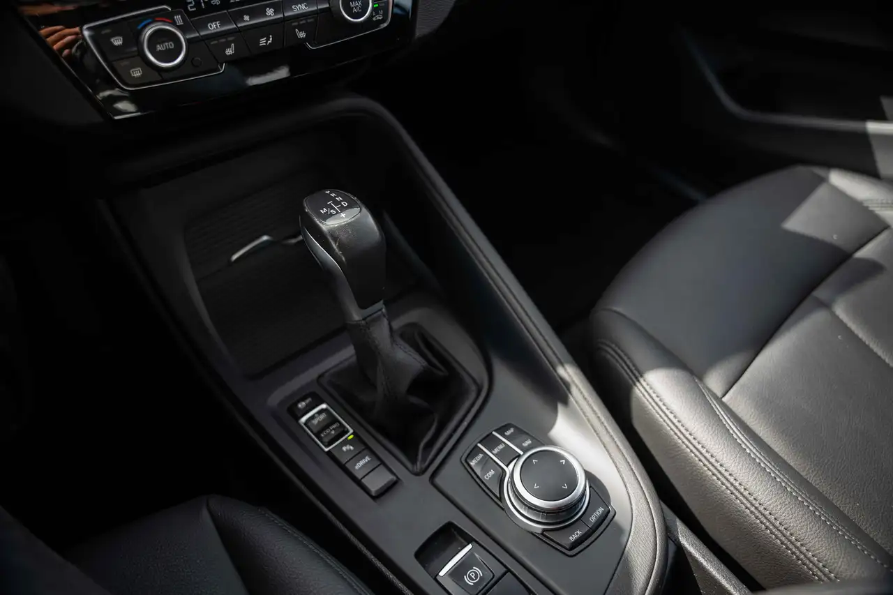 BMW X1 PHEV*LED*18 INCH*HEAD UP*CAR PLAY*TREKHAAK*, миниатюра 27