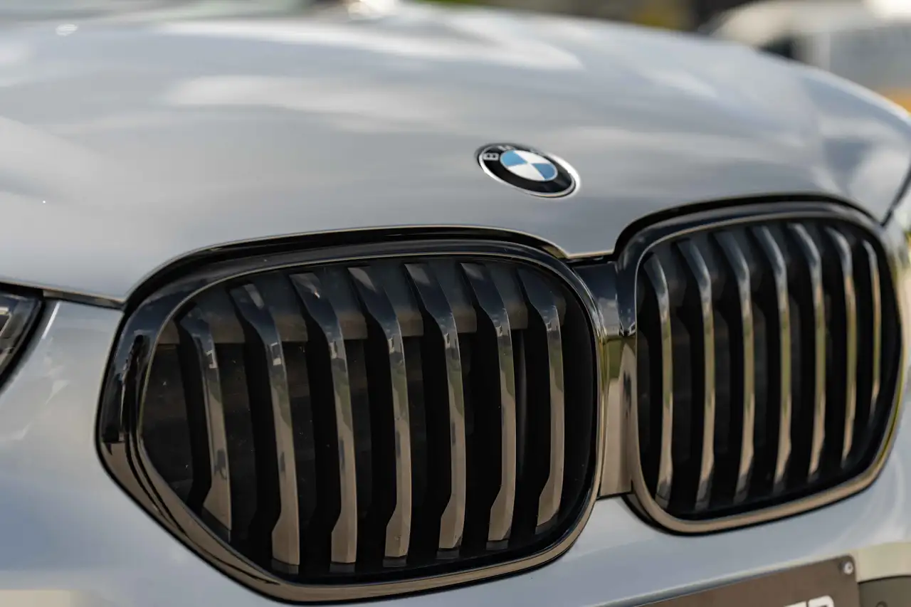 BMW X1 PHEV*LED*18 INCH*HEAD UP*CAR PLAY*TREKHAAK*, миниатюра 4