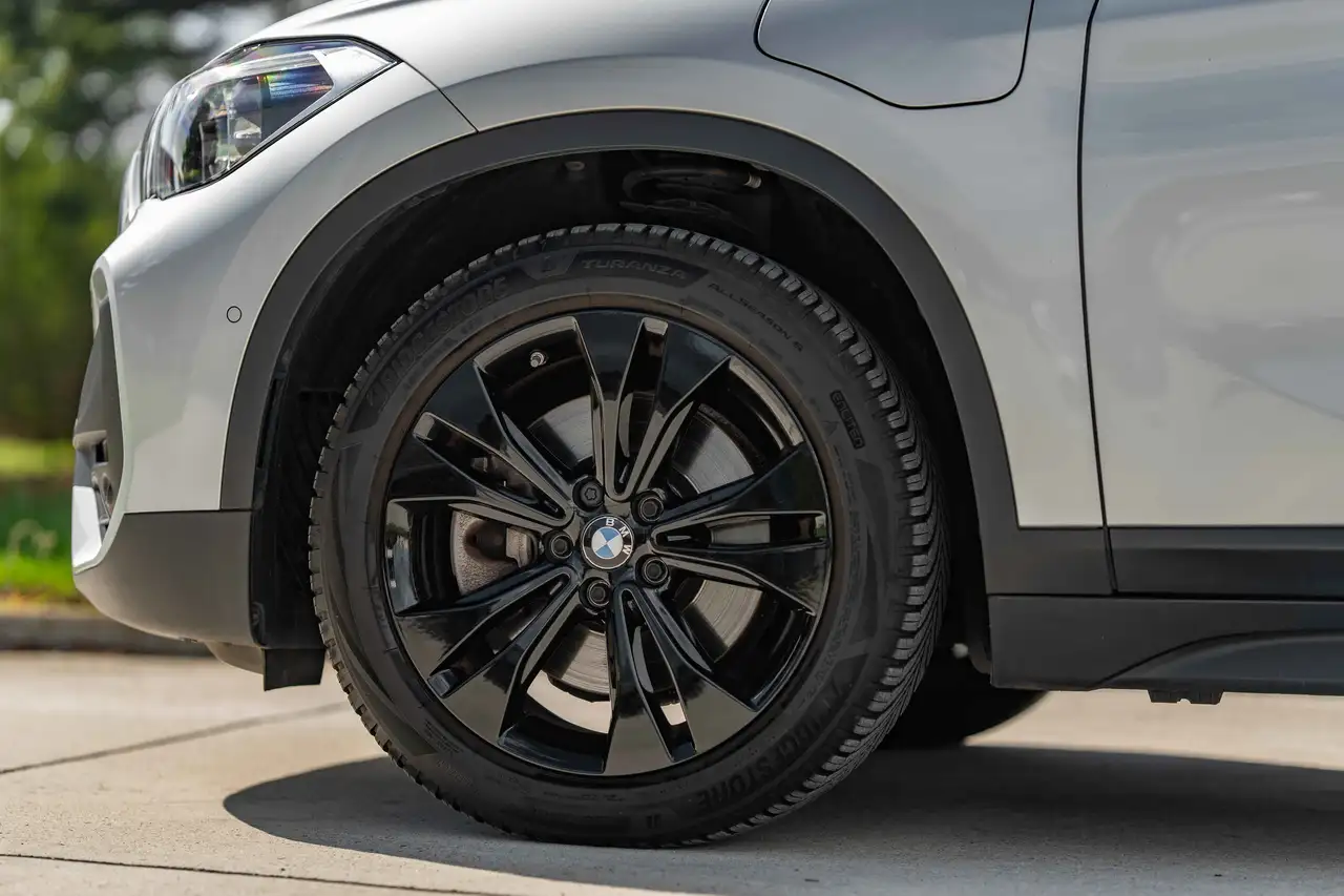 BMW X1 PHEV*LED*18 INCH*HEAD UP*CAR PLAY*TREKHAAK*, миниатюра 7