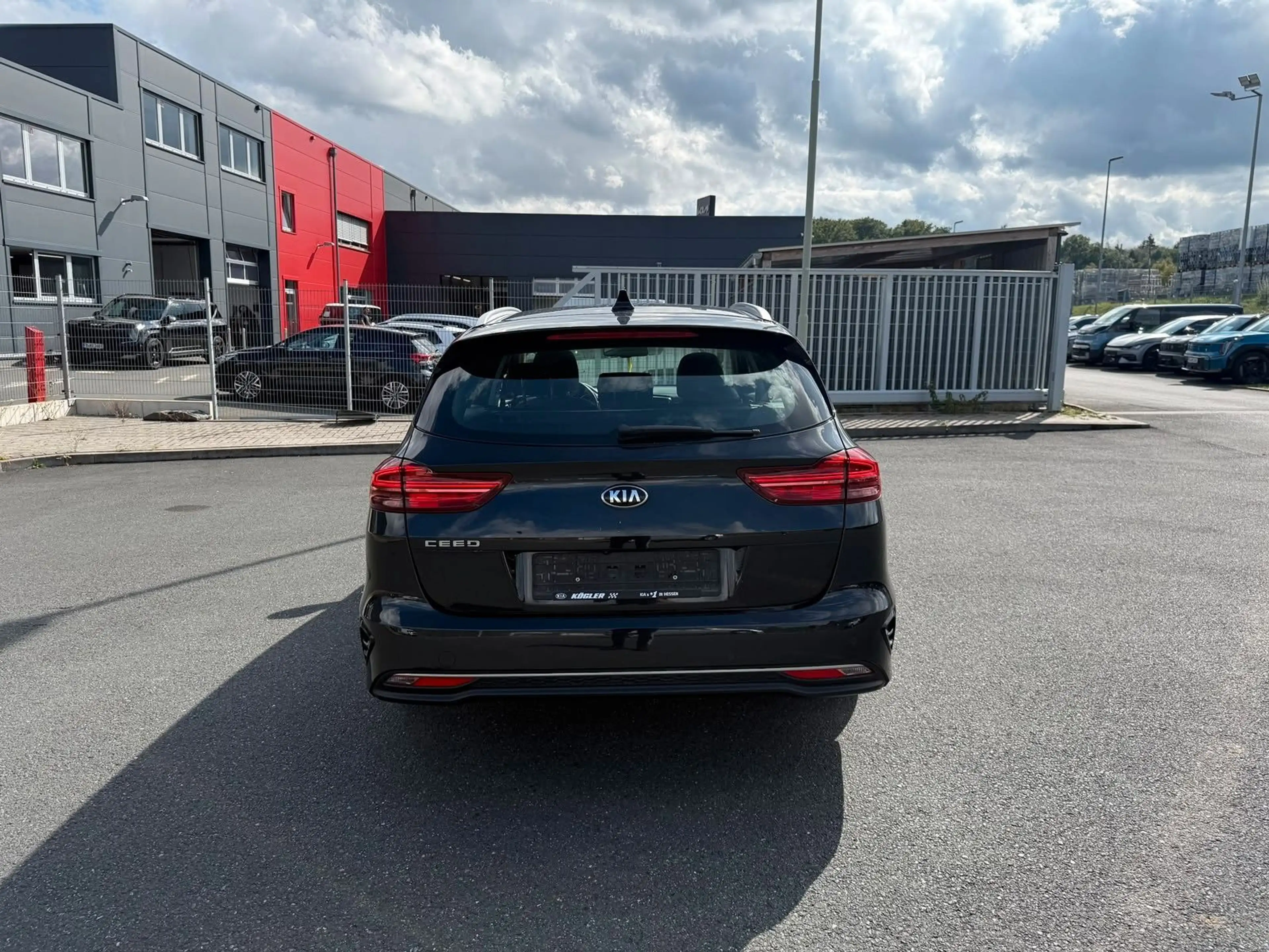 Kia Ceed SW / cee'd SW Spirit/Kamera/LED/Memory — photo 6