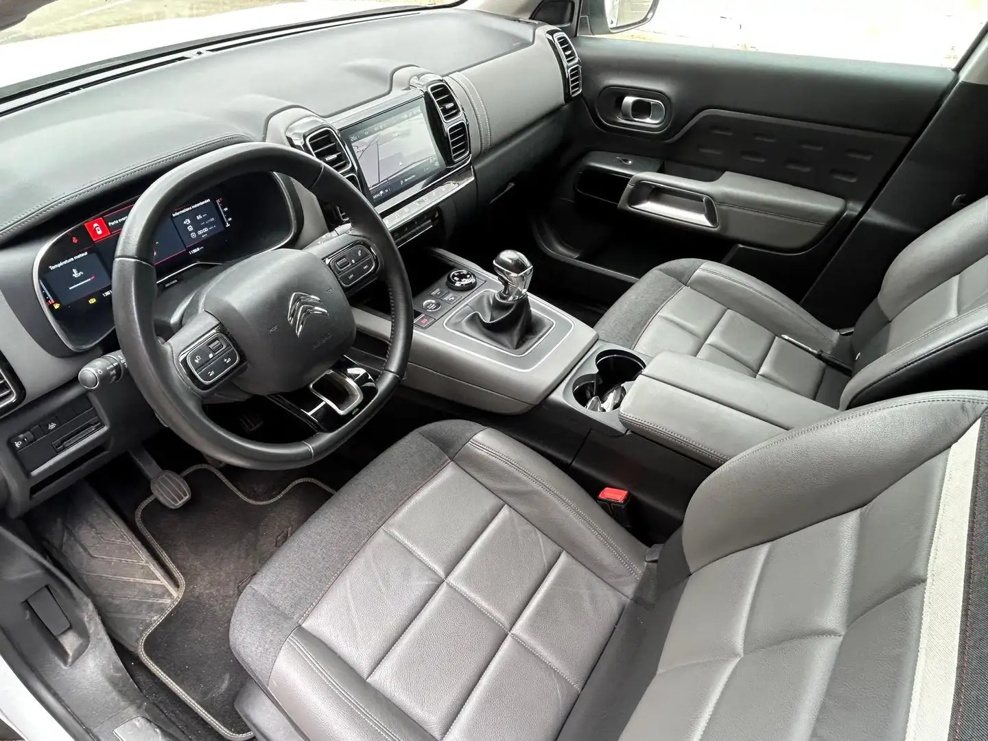 Citroen C5 Aircross C5 Aircross 1.5 BlueHDi Business GPS 360°/LED Wit - 2