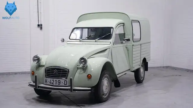Citroen 2CV AK400 Bestel eend NIEUWSTAAT GERESTAUREERD