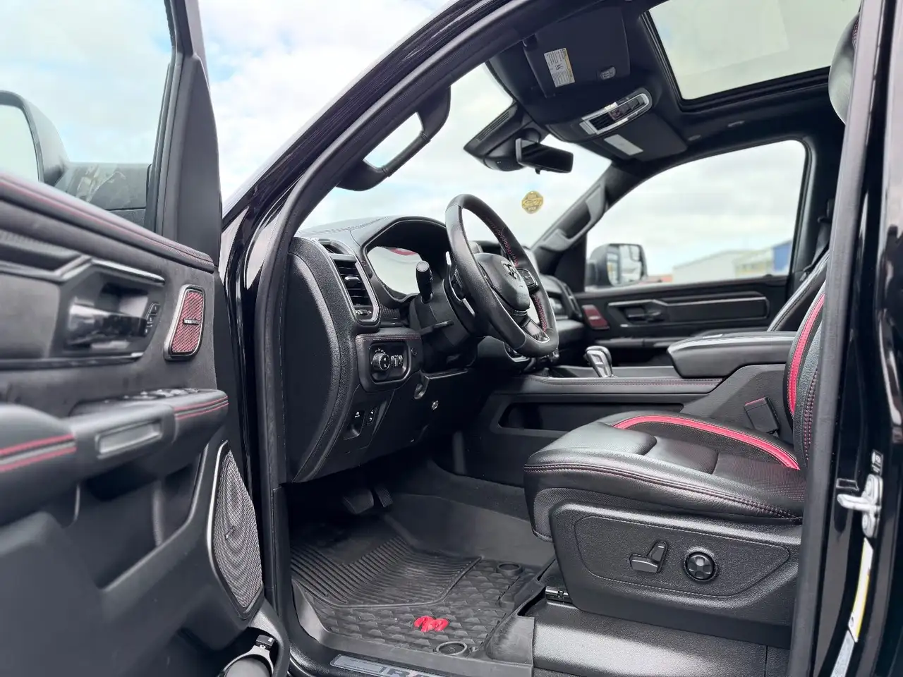 Dodge RAM 2021 — фото 13