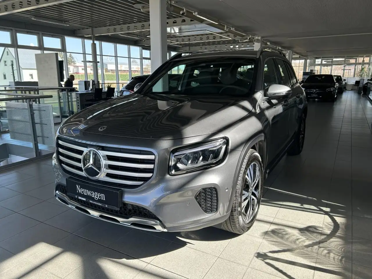 Mercedes-Benz GLB 200