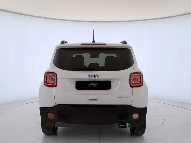 Jeep Renegade view 6