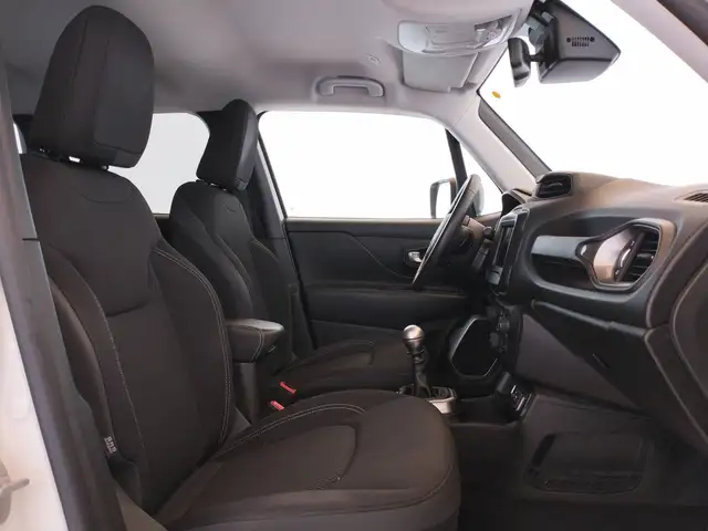Jeep Renegade view 14