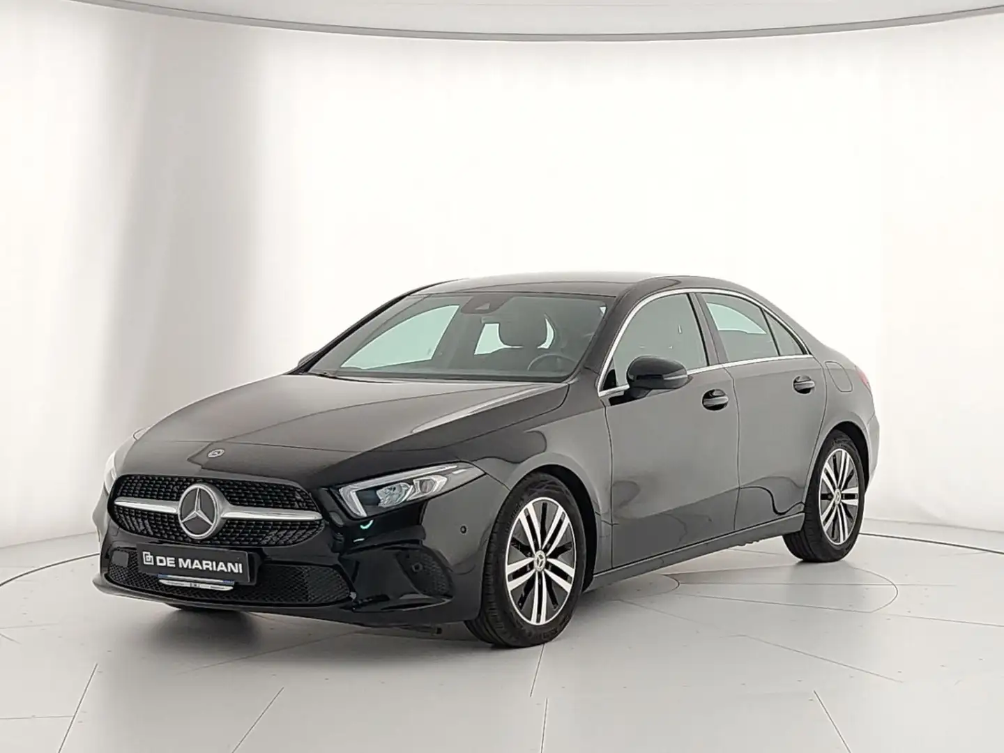 Mercedes-Benz A 180 Classe A - V177 2018 d Sport auto Schwarz - 1