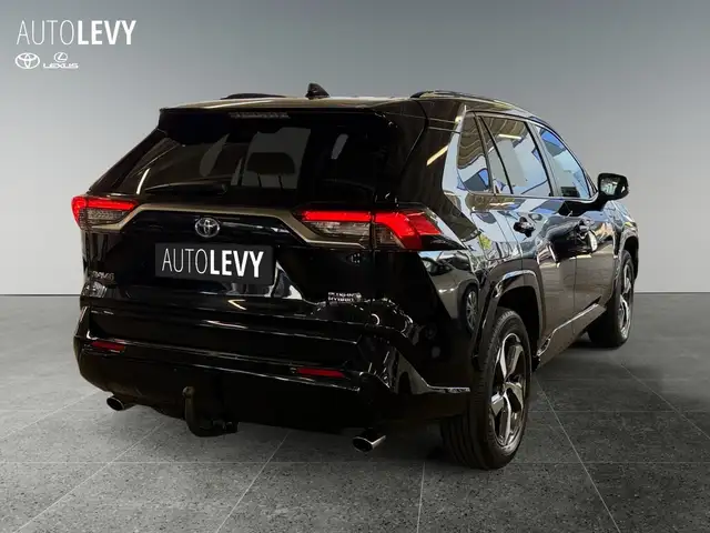 Toyota Rav4 view 5