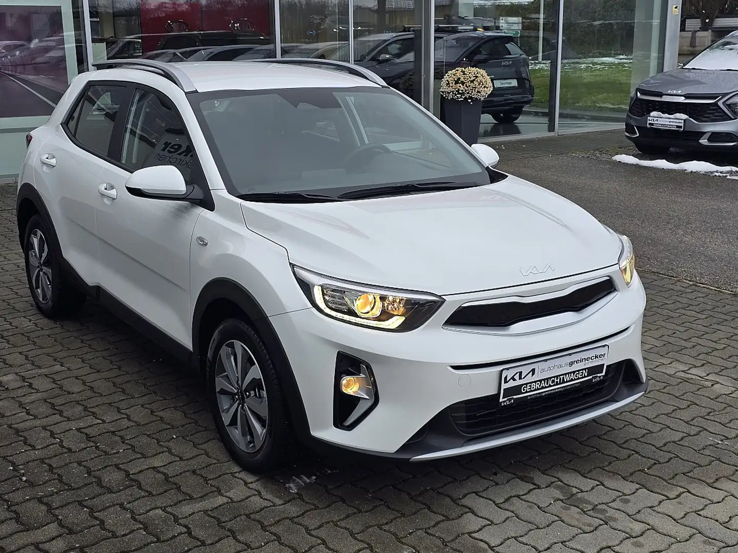 Kia Stonic 1,2 DPI ISG Silber Weiß - 2