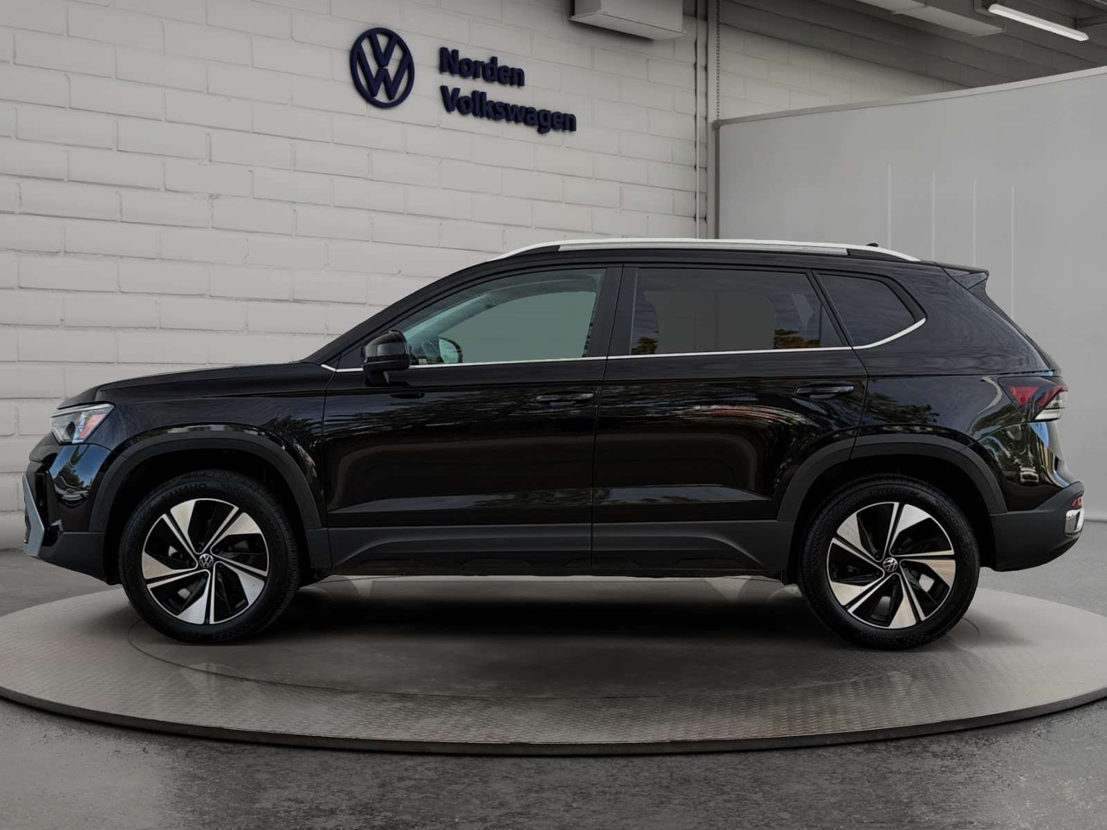 2026 Volkswagen Taos **VW CERTIFIED** COMFORTLINE | 4MOTION — снимка 2