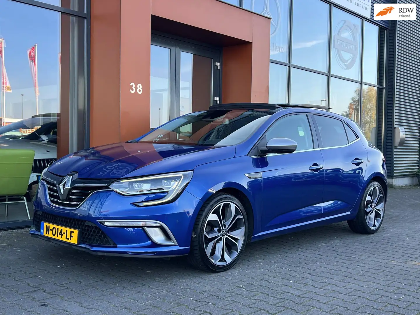 Renault Megane occasion | Hatchback | Blauw | in HOLTEN voor € 13.490