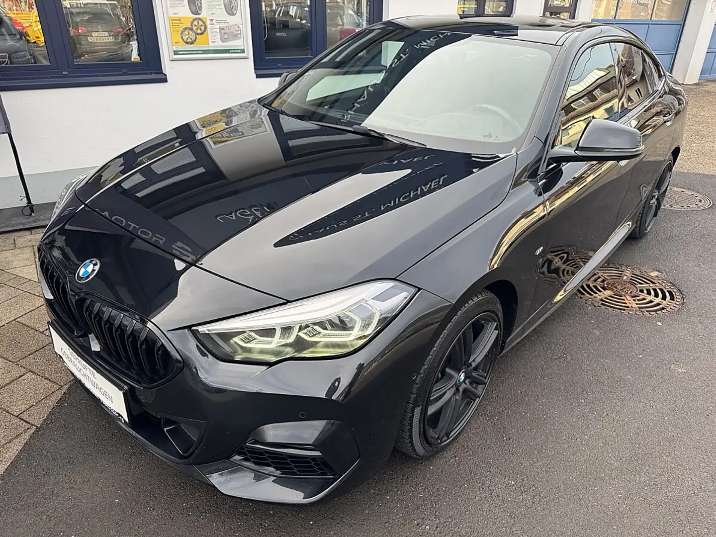 BMW 220 d Gran Coupe Aut. Schwarz - 1