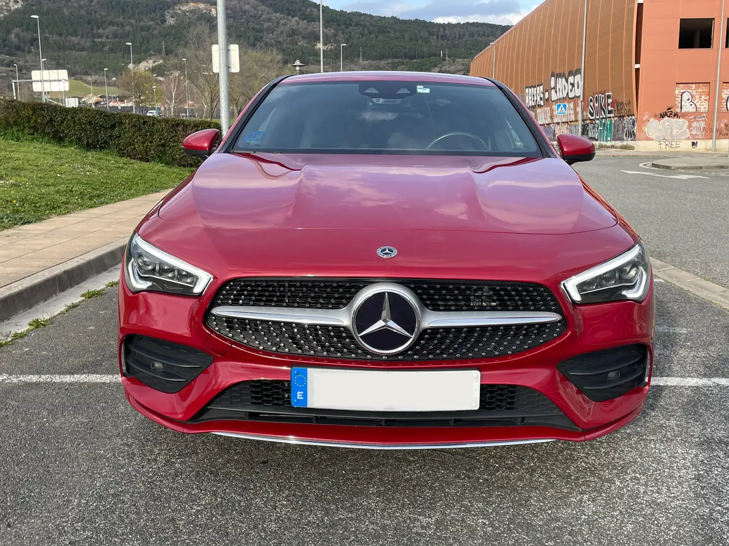 Mercedes-Benz CLA 250 Shooting Brake 250e 8G-DCT Červená - 2