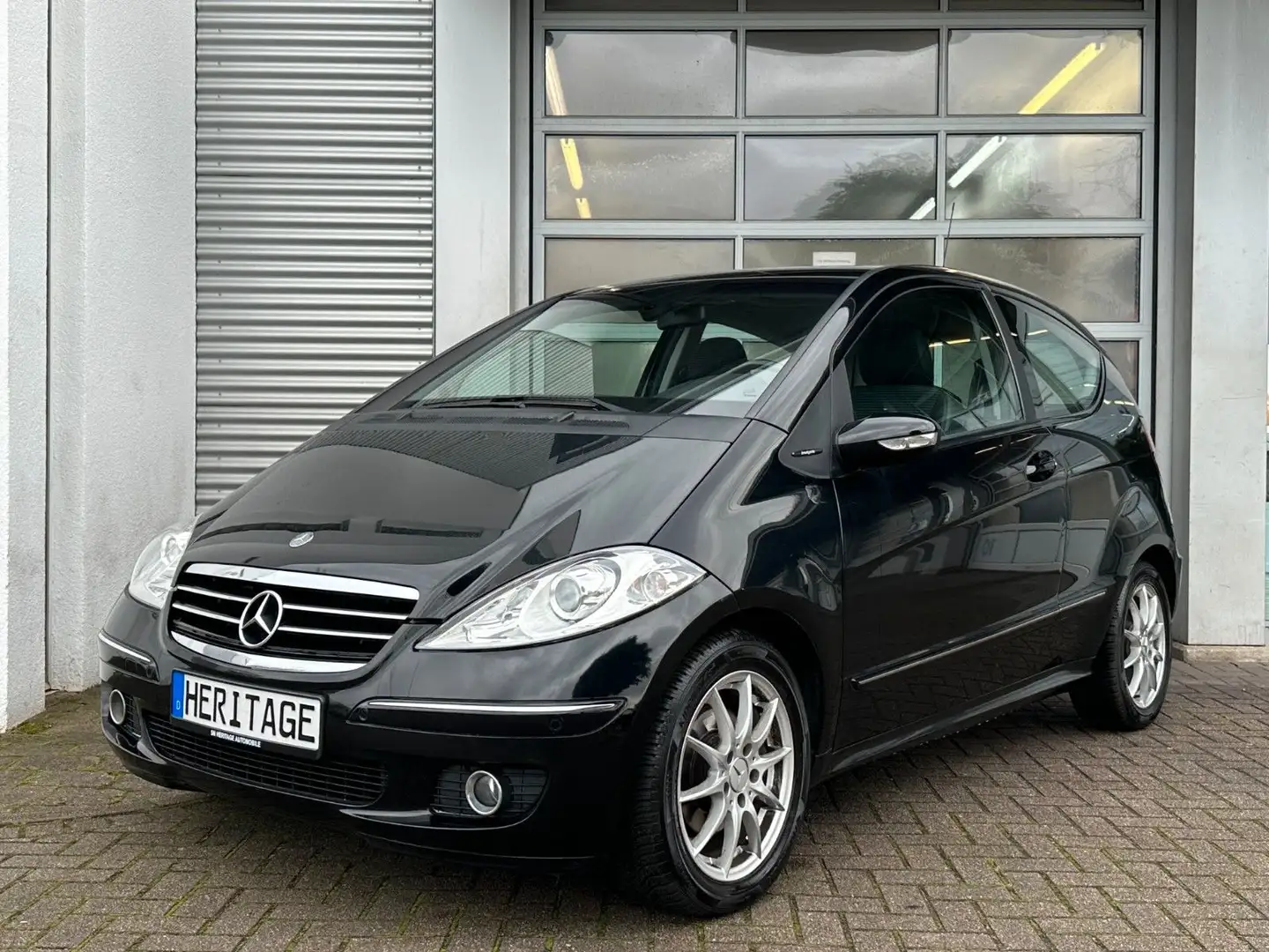 Mercedes-Benz A 170 AVG Tüv07.27/Radio/Klima/Pano/SHZ Noir - 1