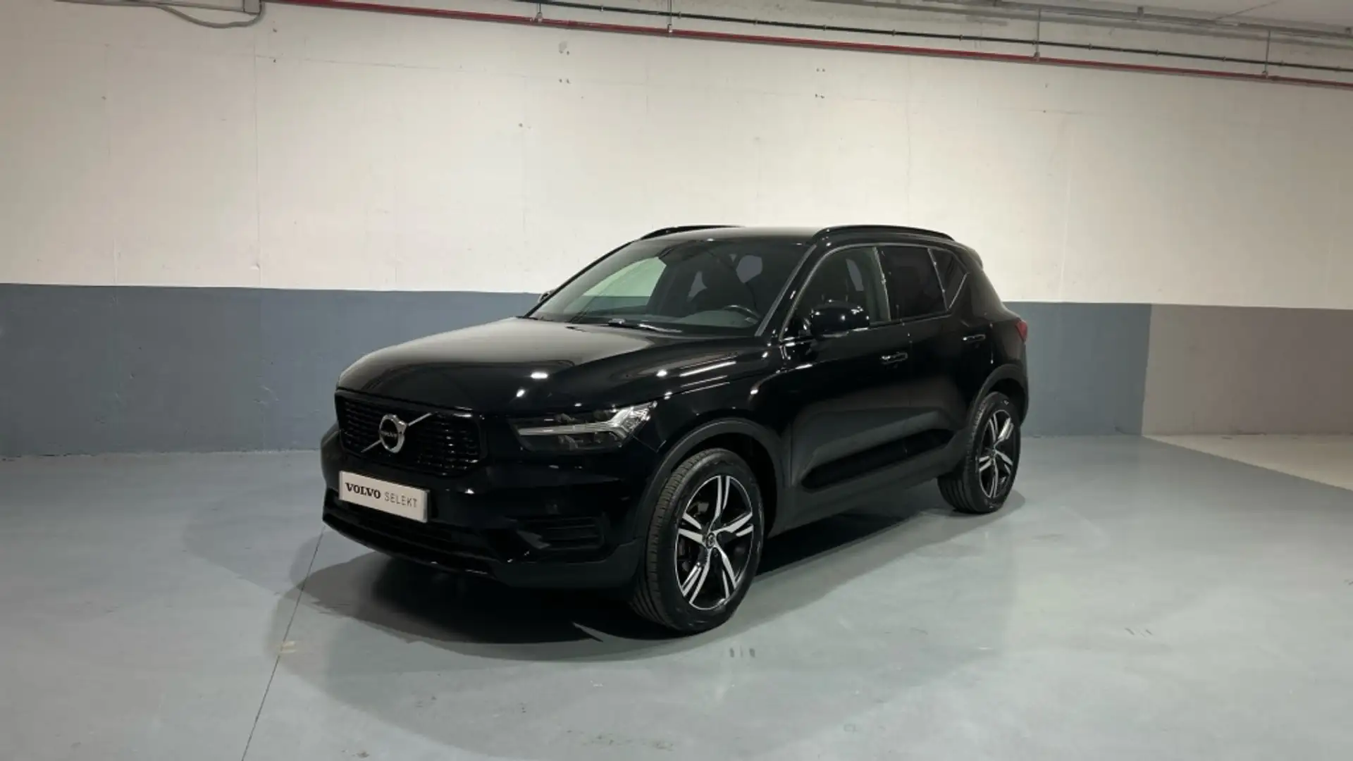 Volvo XC40 T3 R-Design Noir - 1
