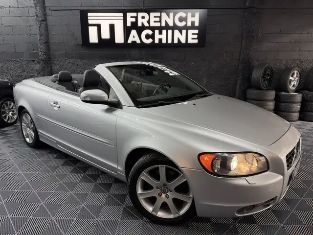 Volvo C70 D5 180ch Momentum Geartronic
