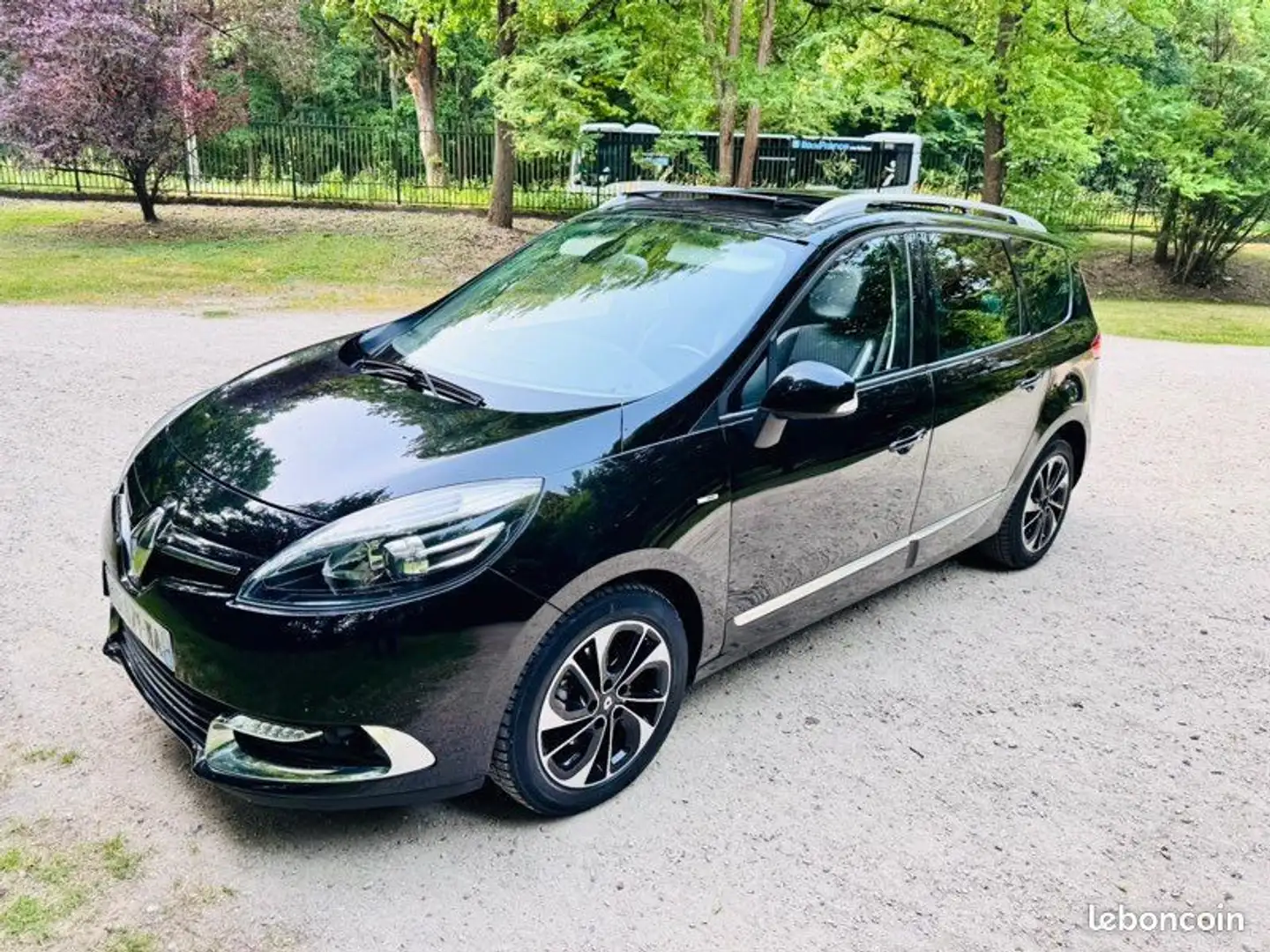 Renault Grand Scenic 3 1.2 tce 130 bose energy 7 places Fekete - 1
