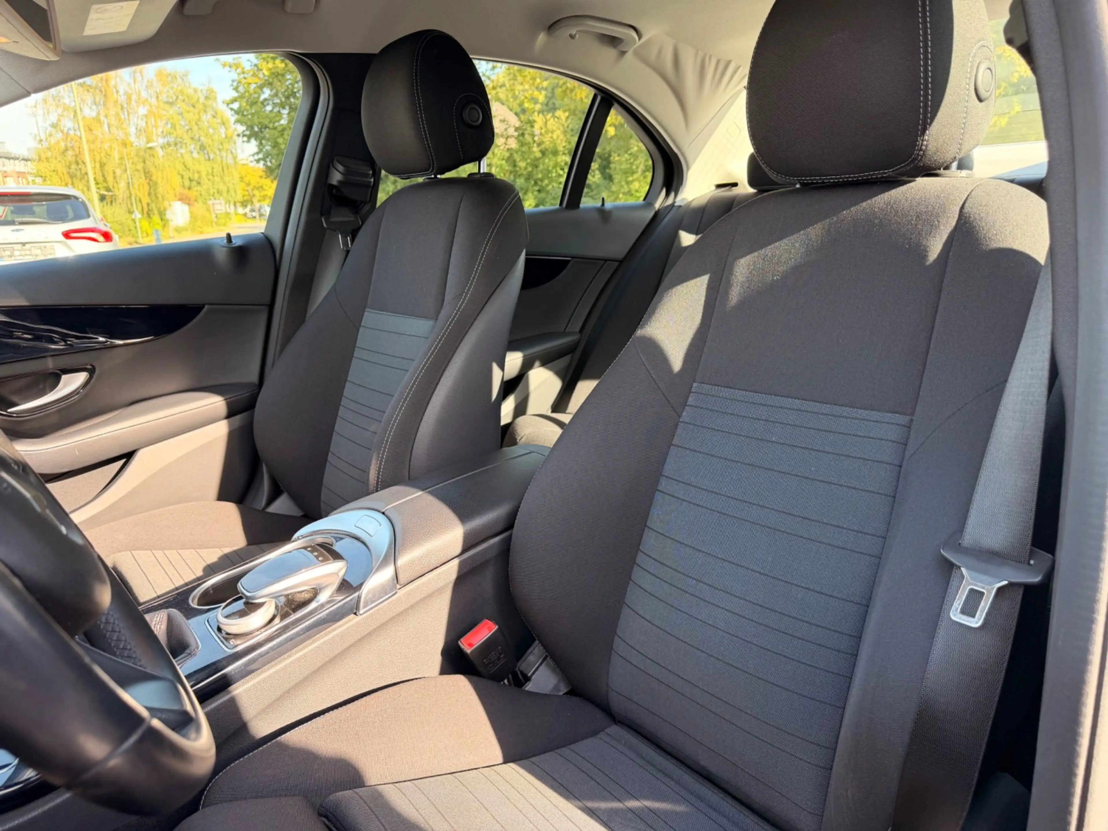 Mercedes-Benz C 220 CDI BlueTEC — photo 9