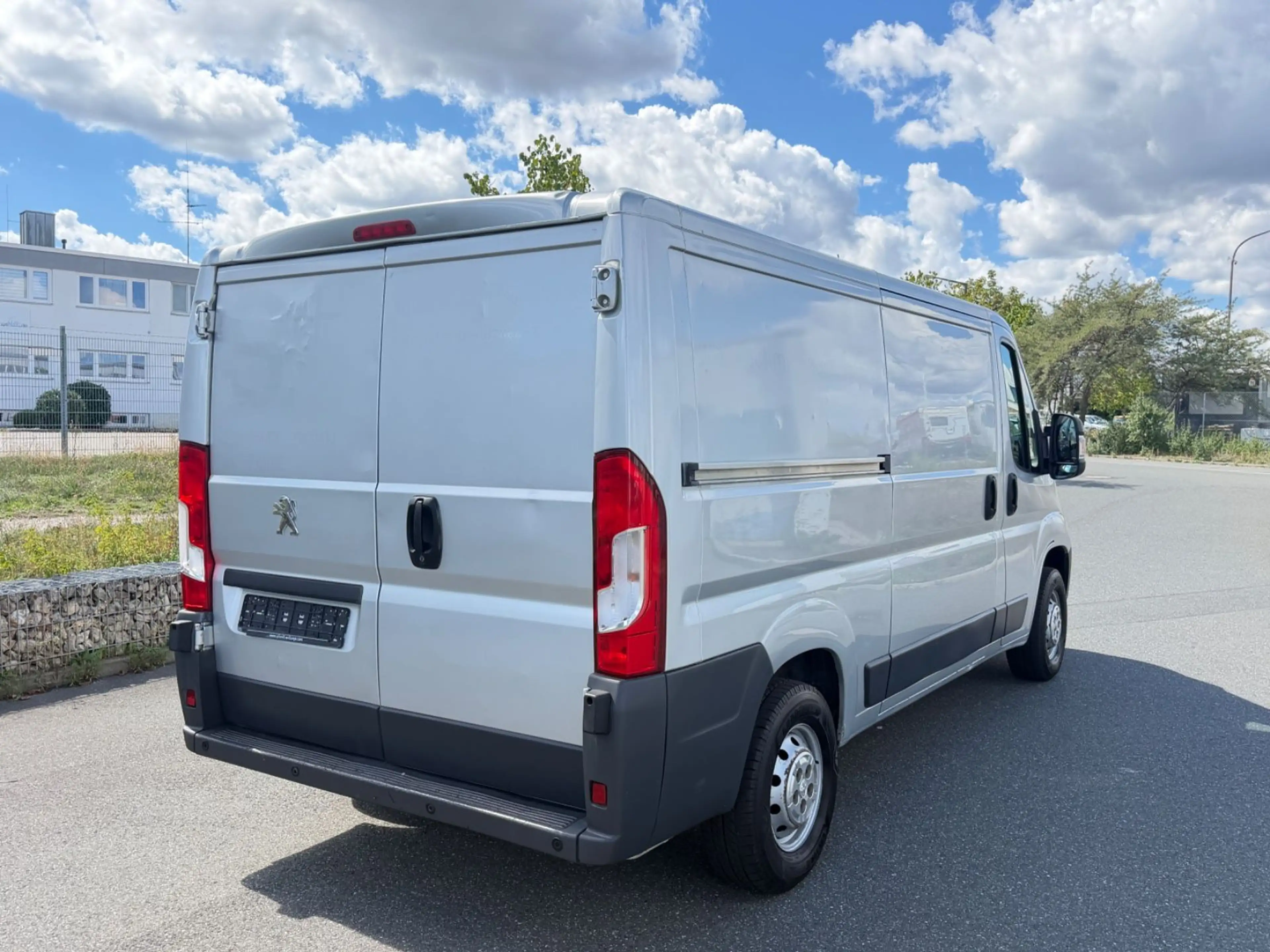 Peugeot Boxer Kasten L2H1 Pro BlueHDi 130 TÜV/HU Neu — photo 4