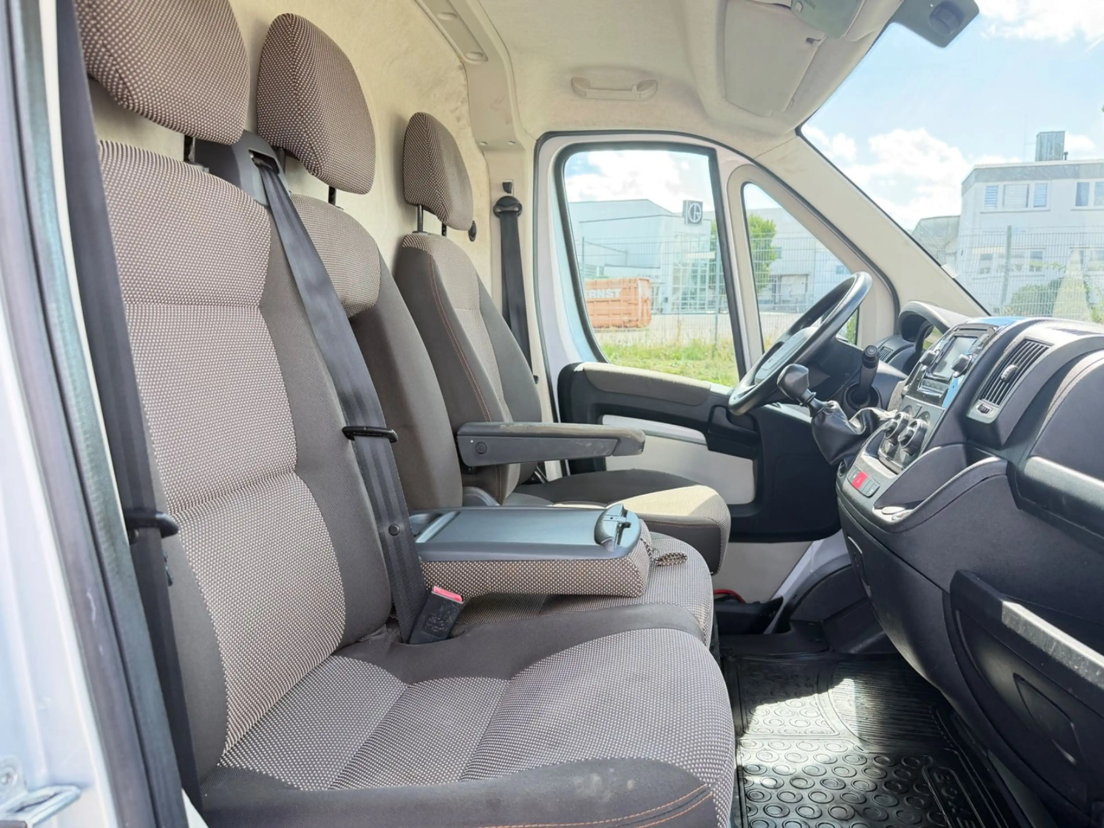 Peugeot Boxer Kasten L2H1 Pro BlueHDi 130 TÜV/HU Neu — photo 14