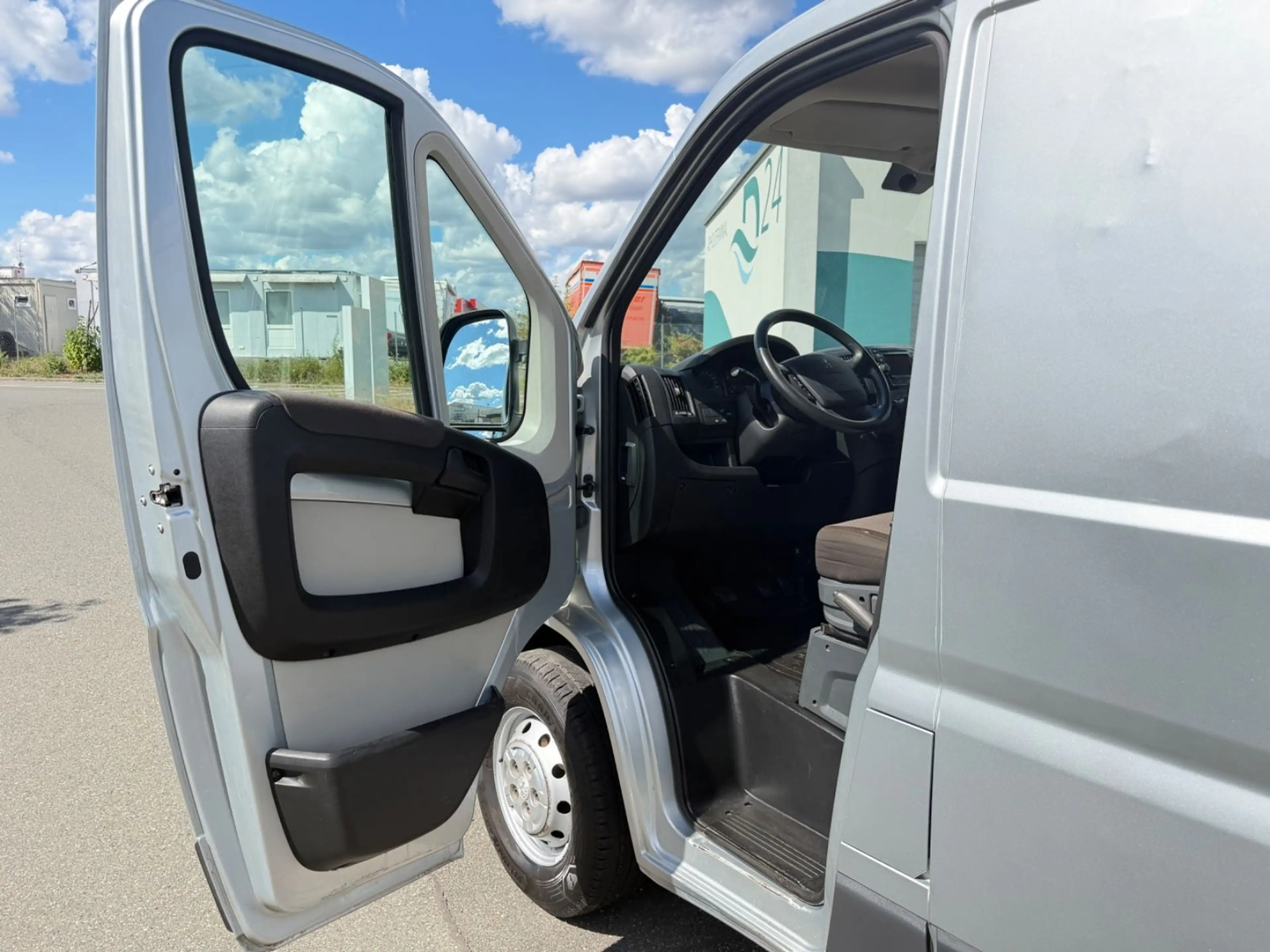 Peugeot Boxer Kasten L2H1 Pro BlueHDi 130 TÜV/HU Neu — photo 6