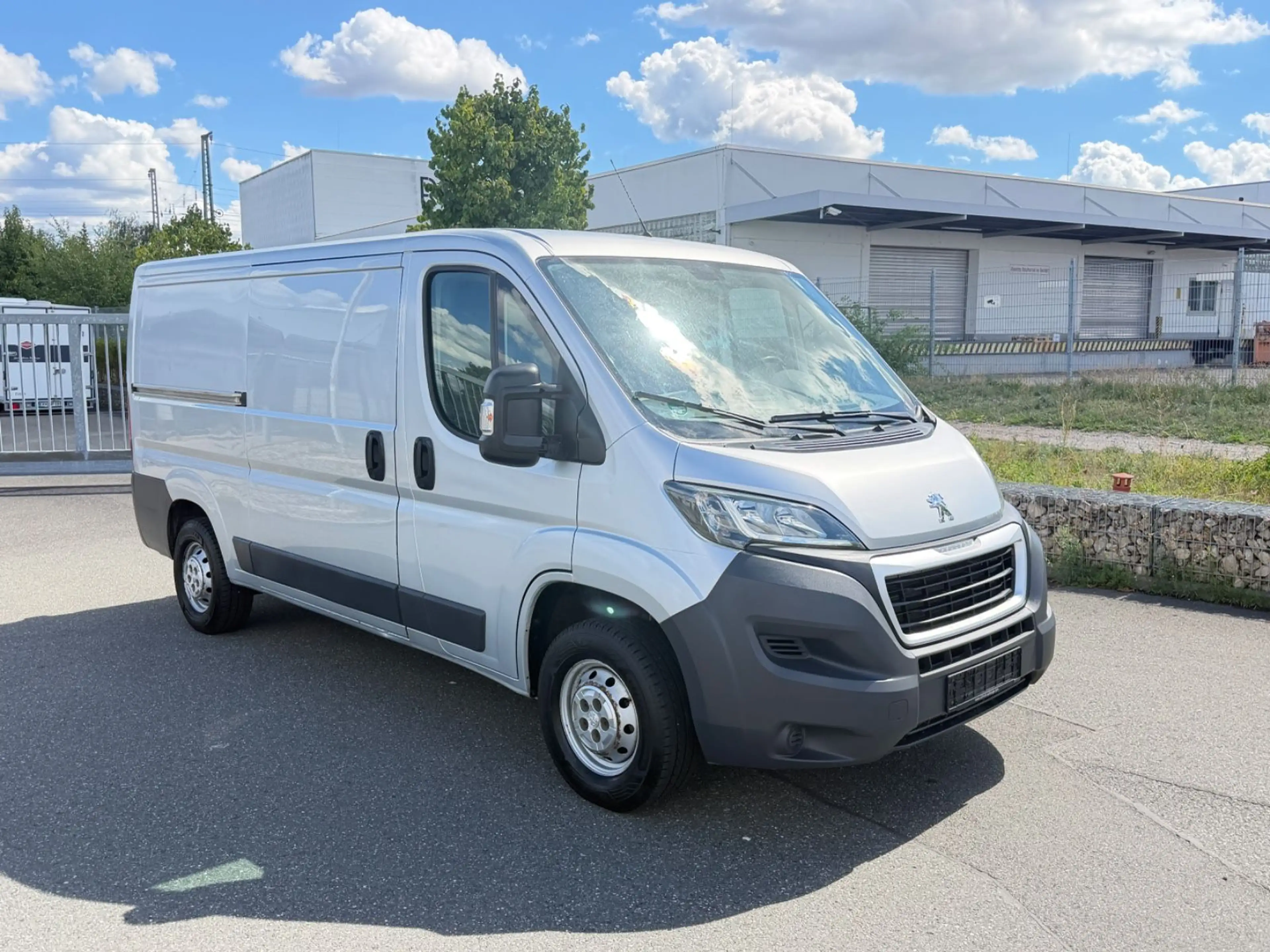 Peugeot Boxer Kasten L2H1 Pro BlueHDi 130 TÜV/HU Neu — photo 2