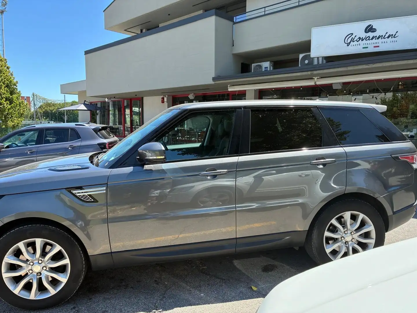 Land Rover Range Rover Sport Range Rover Sport II 2014 3.0 tdV6 HSE auto Grigio - 1