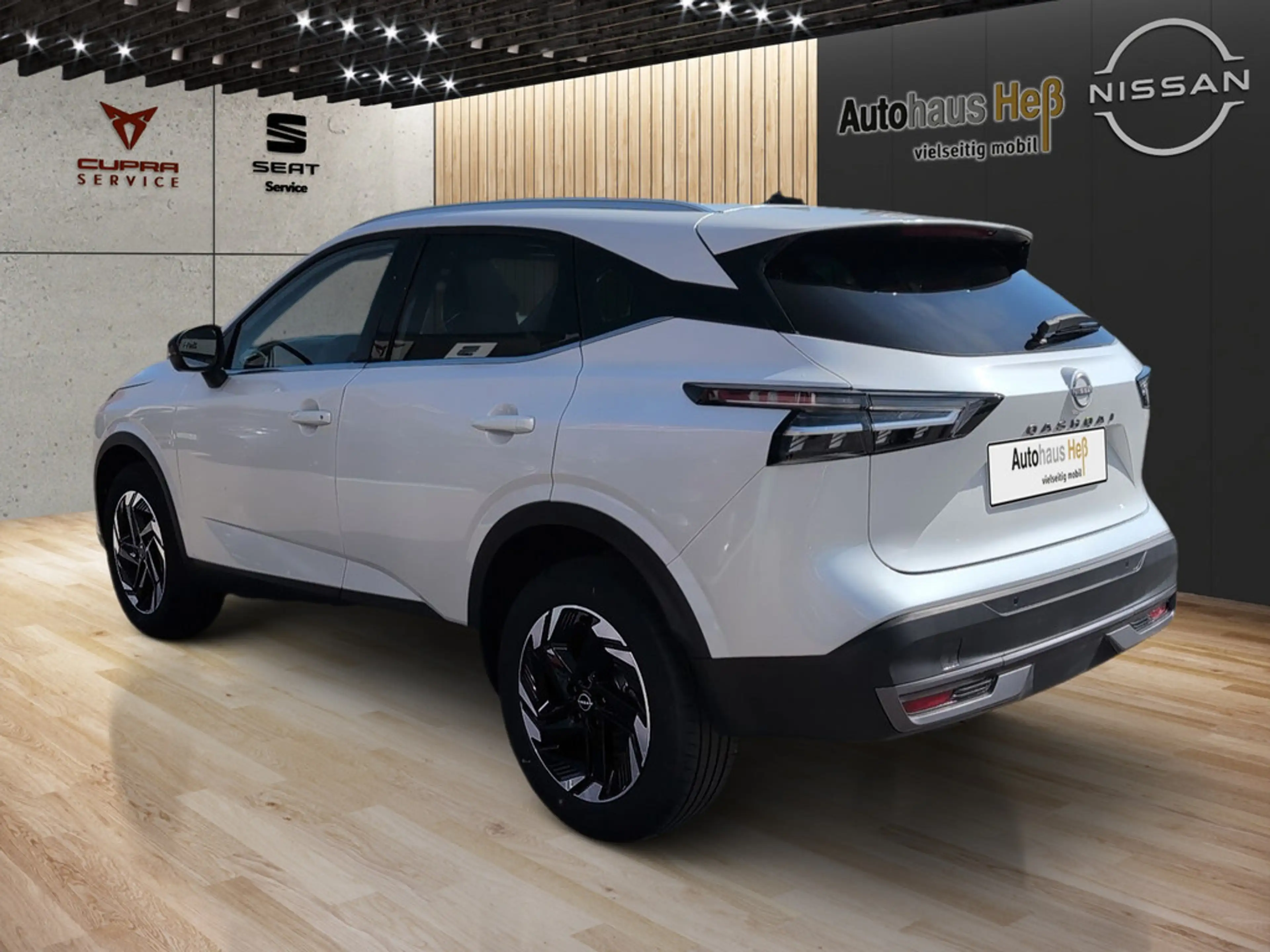 Nissan Qashqai 1.3 N-Connecta — photo 8