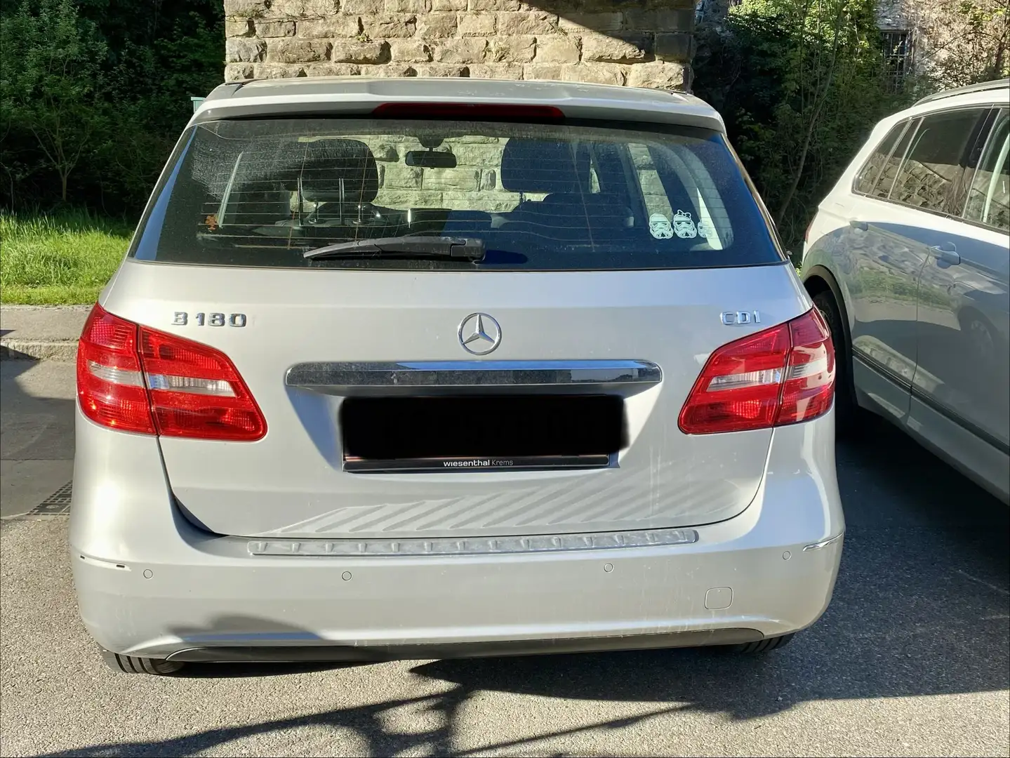 Mercedes-Benz B 180 CDI BlueEfficiency A-Edition DPF Aut. Grau - 2
