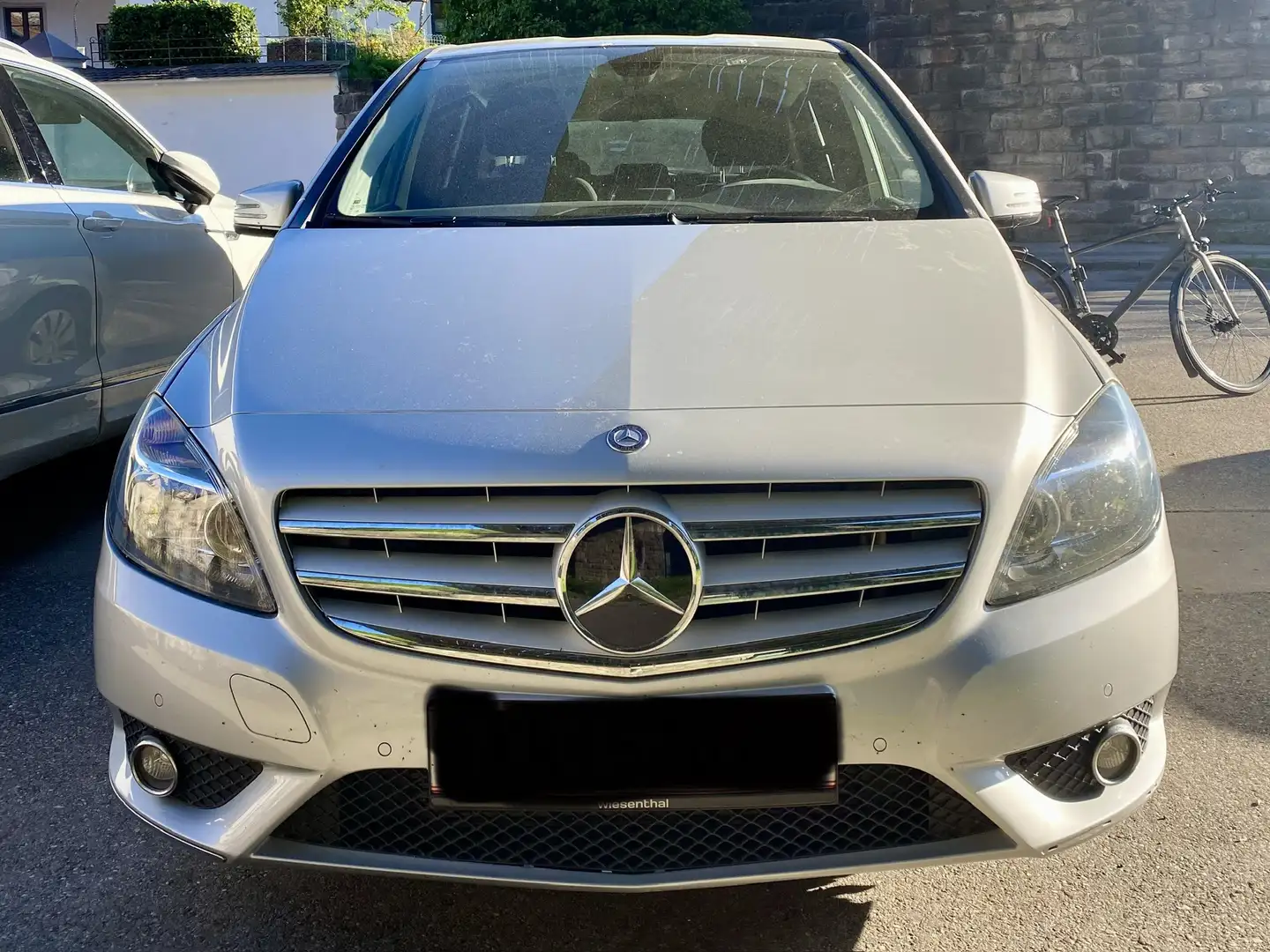 Mercedes-Benz B 180 CDI BlueEfficiency A-Edition DPF Aut. Grau - 1