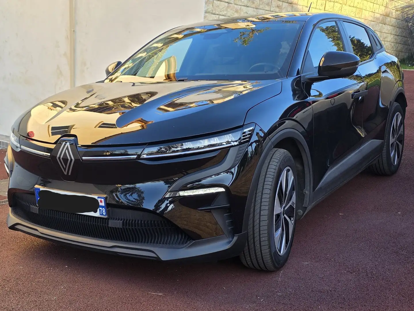 Renault Megane E-Tech 130Ch 60 KW Noir - 1