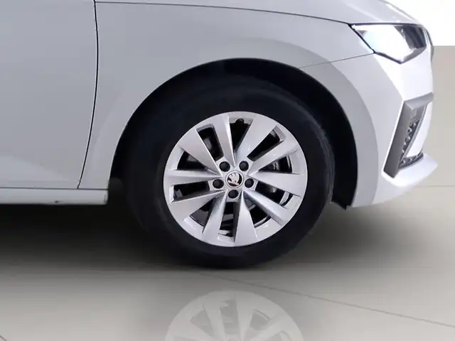 Skoda Scala view 8