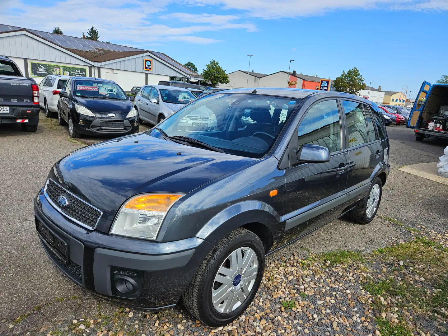Ford Fusion Elegance Grau - 1